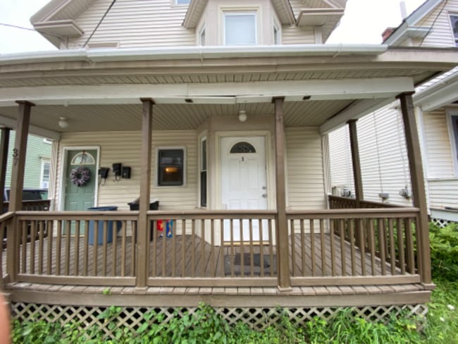 Building Photo - 37 Getchell St