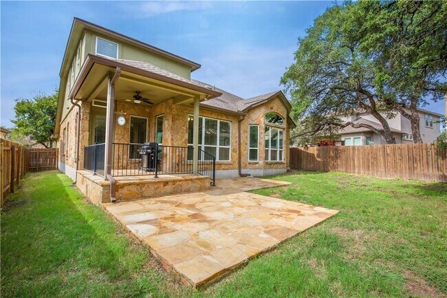 Building Photo - 6804 Estana Ln