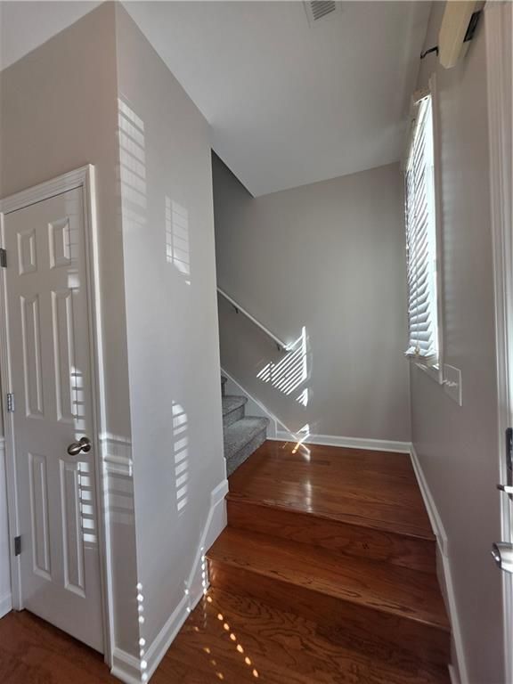 Foto del edificio - 3090 Branham Dr