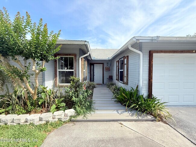 Foto del edificio - 14349 Courtney Woods Ln