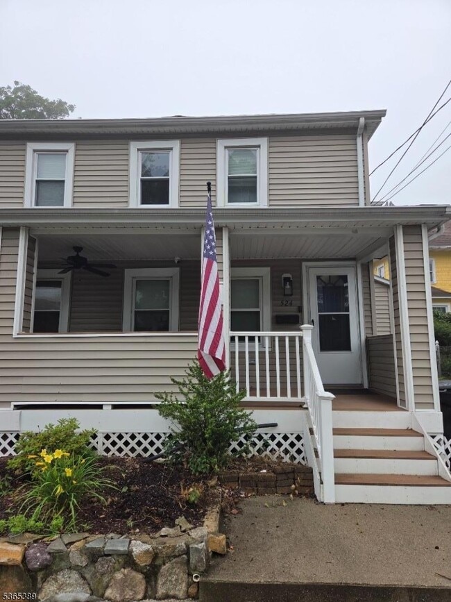 Foto del edificio - 524 Boonton Ave