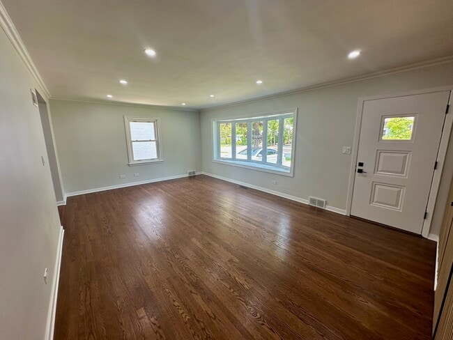 Foto del edificio - 823 N Yale Ave