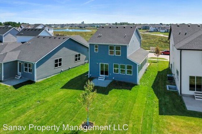 Foto del edificio - 3 br, 3 bath House - 1275 NW Yorktown Driv...