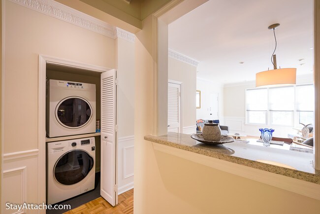 Building Photo - 1753 Q Street NW Unit B