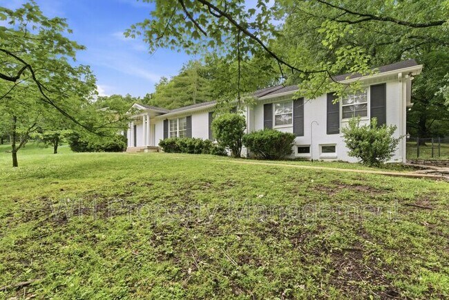 Building Photo - 5724 Knob Rd