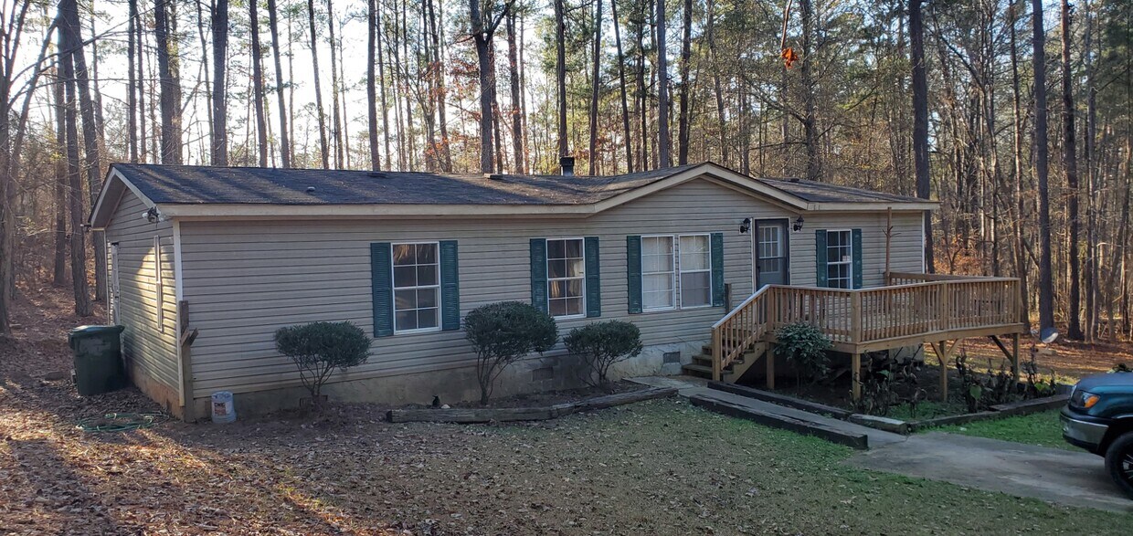 Primary Photo - 2840 Caboose Ct