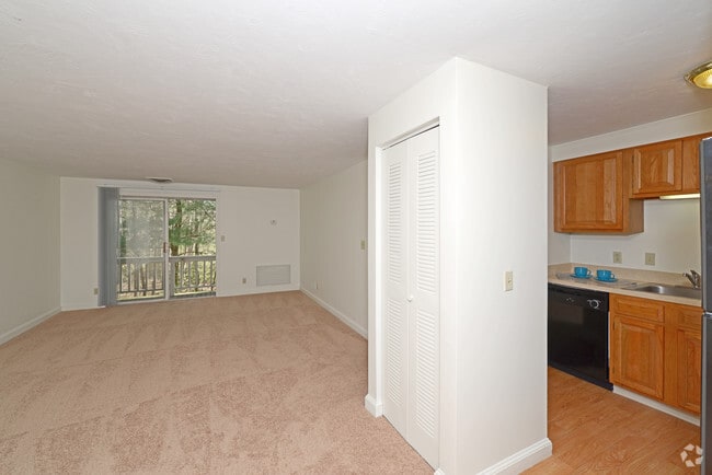 Interior Photo - ReNew Taunton Apartment Collection