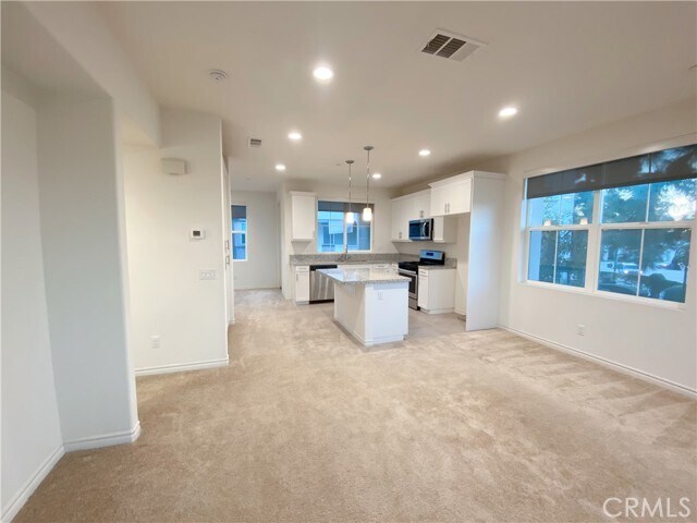 Building Photo - 14749 Palmera Ct