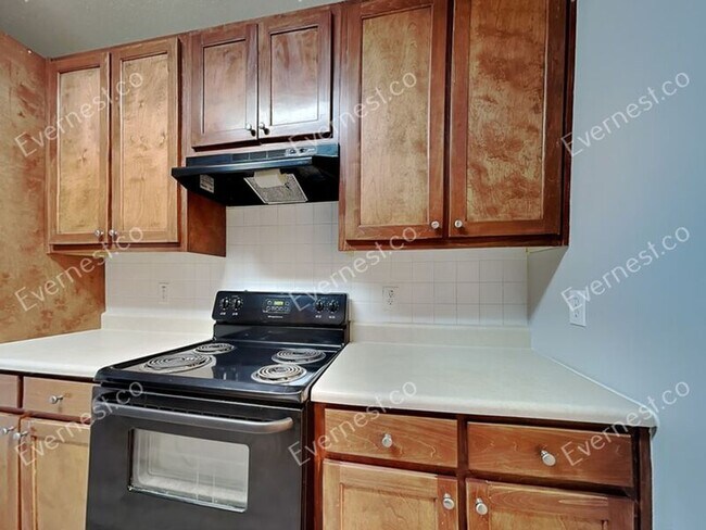 Foto del edificio - 8627 Thomas Rd