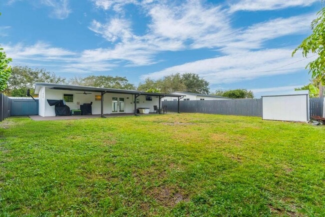 Foto del edificio - 5070 SW 94th Terrace