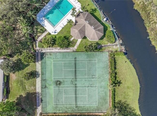 Building Photo - 1530 Imperial Golf Course Blvd