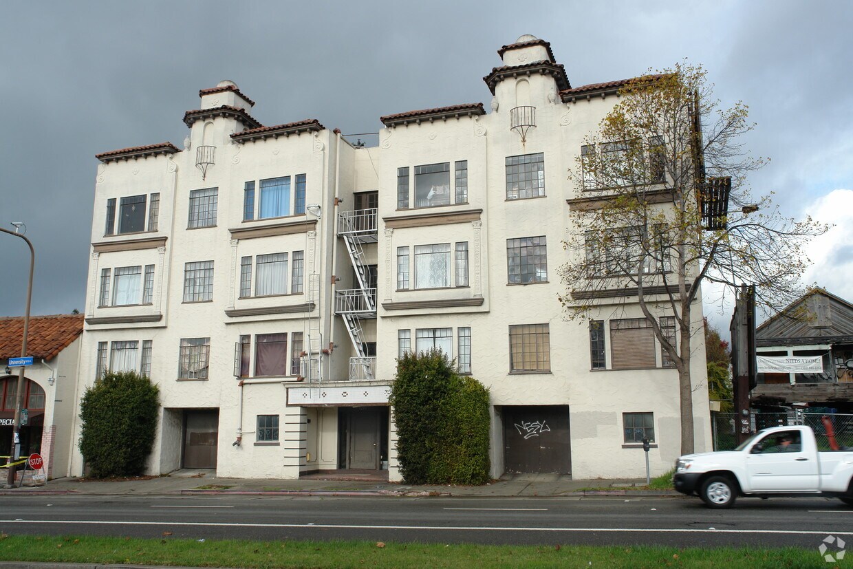 Foto del edificio - 1275 University Ave