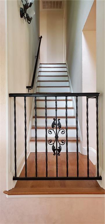 Building Photo - 1801 Alameda Dr