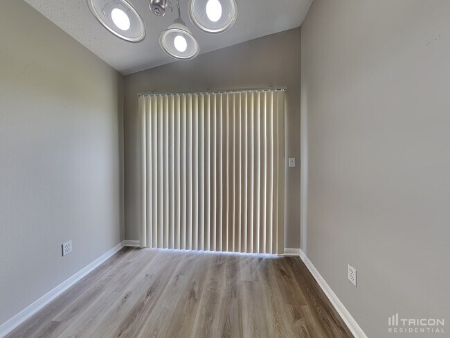 Foto del edificio - 3254 Kelling St