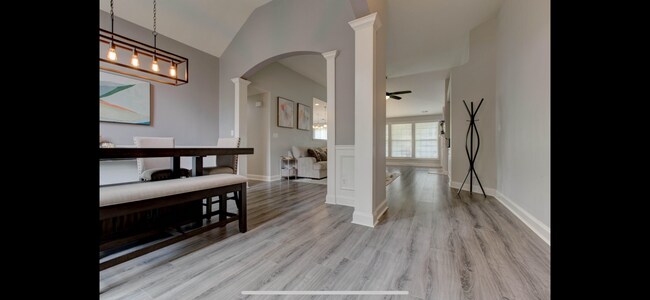 Photo - 752 Maidencane Dr House