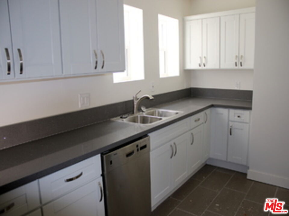 Building Photo - 5139 Marathon St