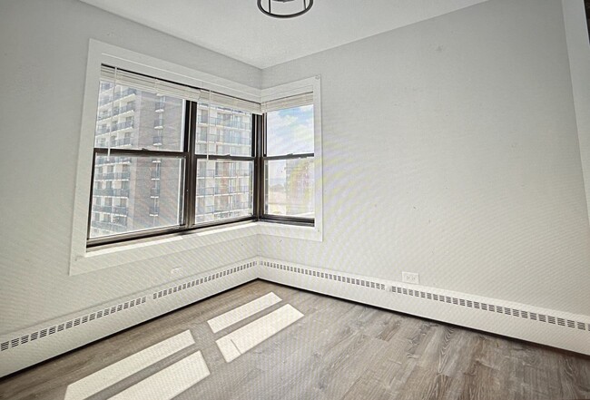 Foto del edificio - 5850 N Sheridan Rd