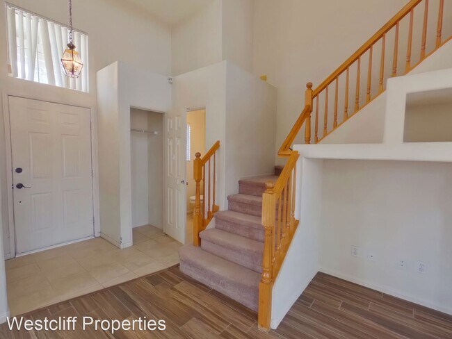 Foto del edificio - 3 br, 2.5 bath House - 909 Palo Cedro Dr