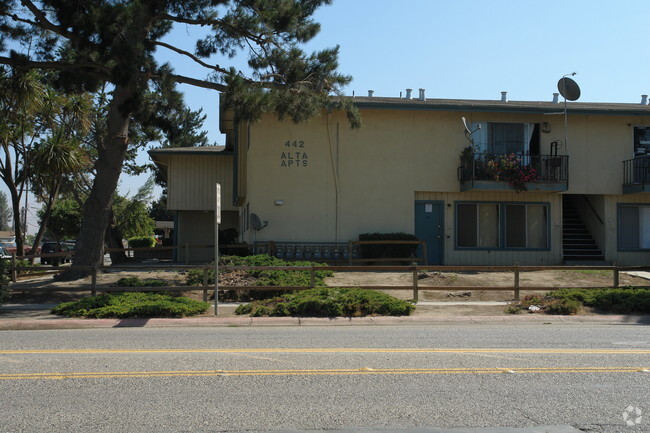 Foto del edificio - Alta Apartments