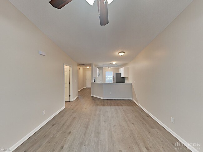 Building Photo - 8 Glennvale Ct