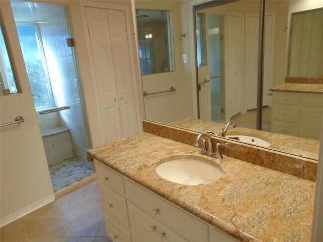 Building Photo - 9615 Moss Farm Ln