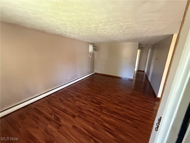 Foto del edificio - 122 Rosemont Ave