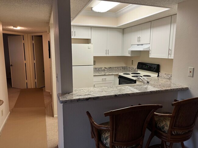 Cocina remodelada en diciembre de 2024 - 1531 SE Royal Green Cir