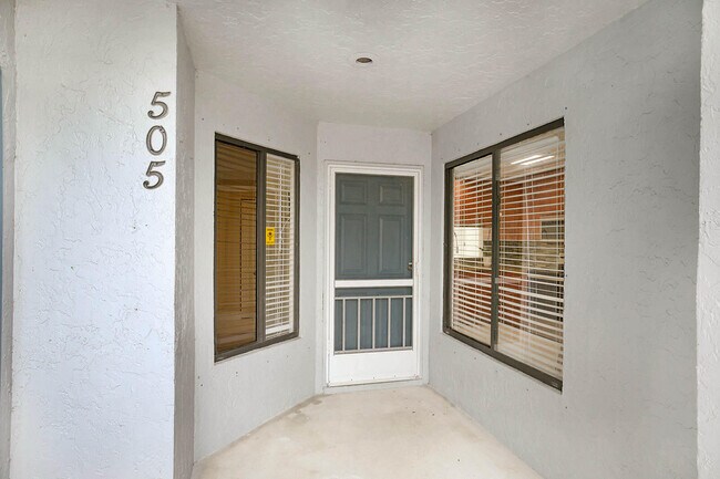 Foto del edificio - 505 Harbour Pointe Way