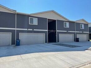 Building Photo - 1188 Forest Glen Dr