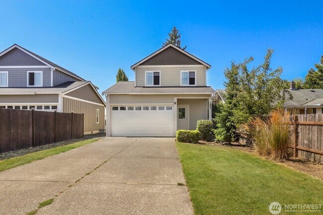 Building Photo - Amazing 3 Br 2.5 bath 2 car gar home in Ta...