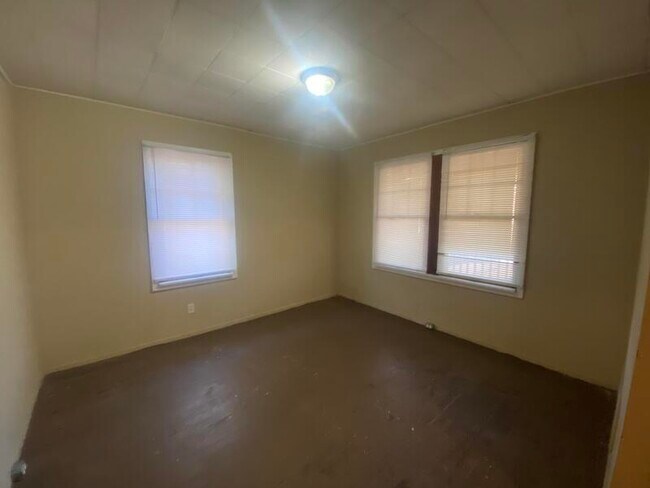 Foto del edificio - 5450 Janet Ave