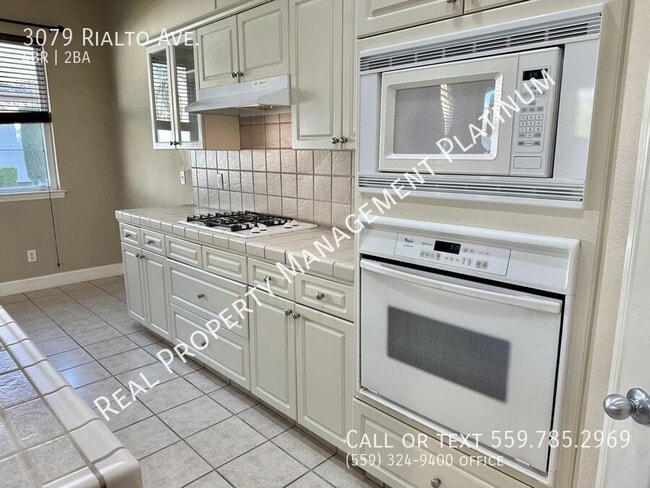 Building Photo - 3079 Rialto Ave