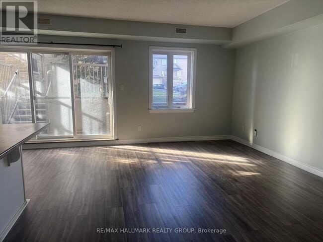 Photo du bâtiment - 190 Hornchurch Ln