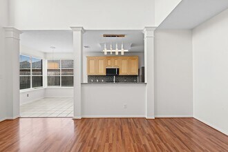 Building Photo - 2122 Hill Canyon Ct
