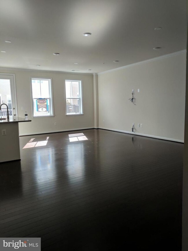 Building Photo - 24515 Glenville Grove Terrace