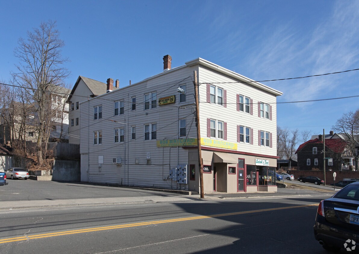 Foto del edificio - 1719 E Main St
