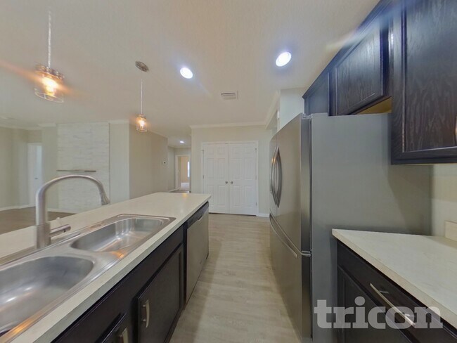 Foto del edificio - 1266 Stratton Ave