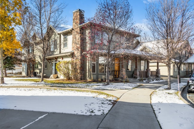 Building Photo - 6095 N Fox Pointe Cir