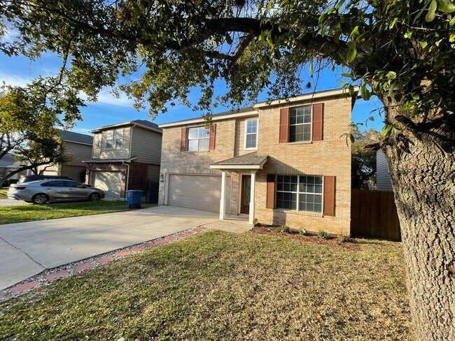 Building Photo - Stunning 2-story, 4-bedroom, 2.5-bathroom ...