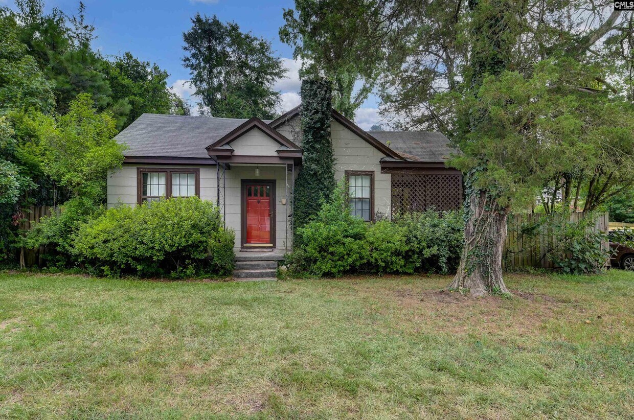 Primary Photo - 3500 Palmetto Ave