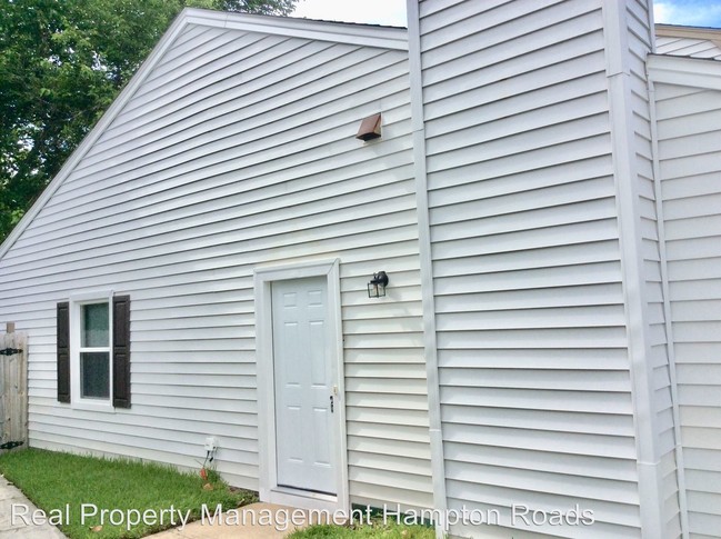 Building Photo - 2 br, 1 bath House - 1035 Commonwealth Place