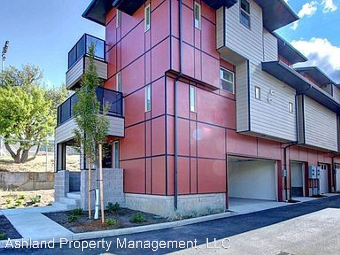 Primary Photo - 1 br, 1 bath House - 33 S Mountain Ave