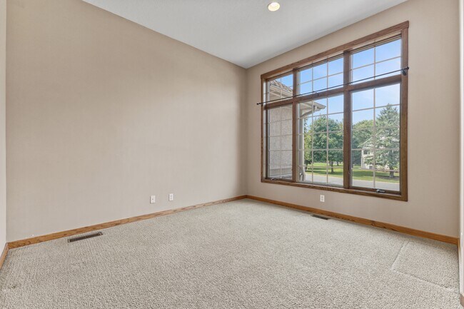 Foto del edificio - 11435 Kenyon Ct NE