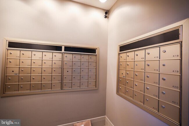 Foto del edificio - 1625 International Dr