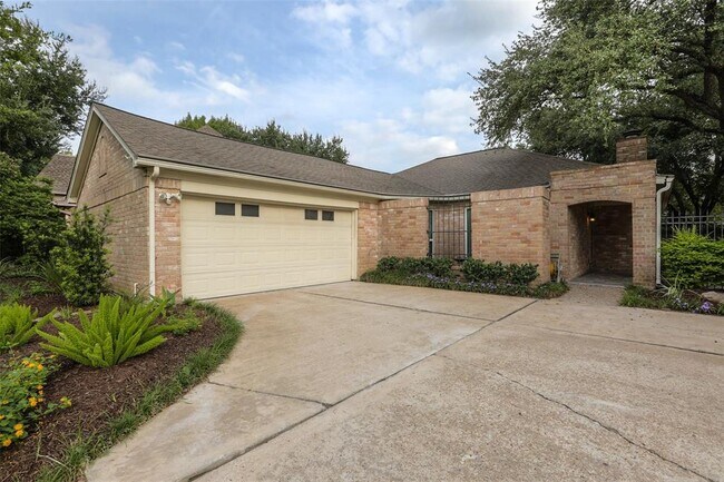 Building Photo - 12506 Burgoyne Dr