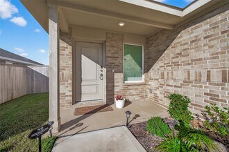 Building Photo - 6915 Lilac Vine Ln