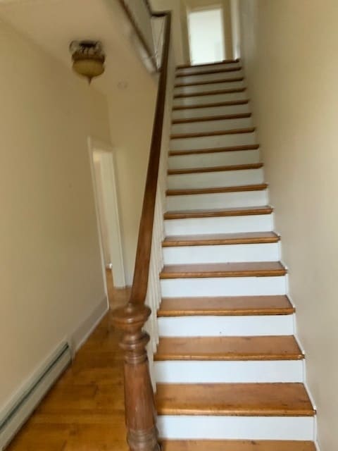 Building Photo - 100 Main St