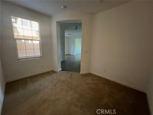 Foto del edificio - 14839 Crystal