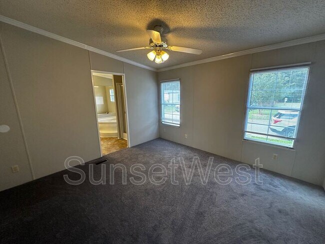 Foto del edificio - 520 Sunshine Dr