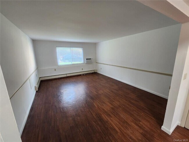 Building Photo - 46 Tanager Rd